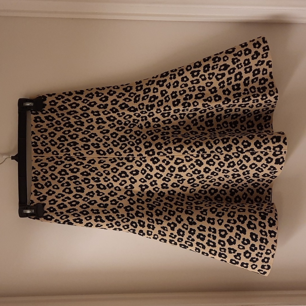 NWT, Theory Glossed Leopard Knit Skirt - Picture 5 of 15